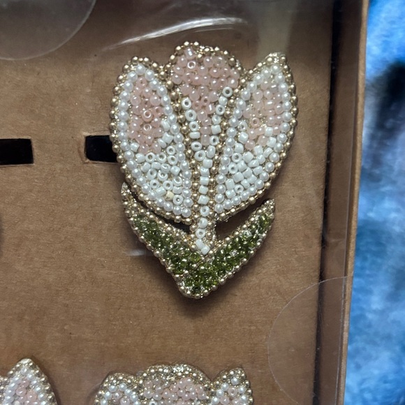 Rachel Zoe Beaded Tulip Napkin Rings NIP - Picture 2 of 7